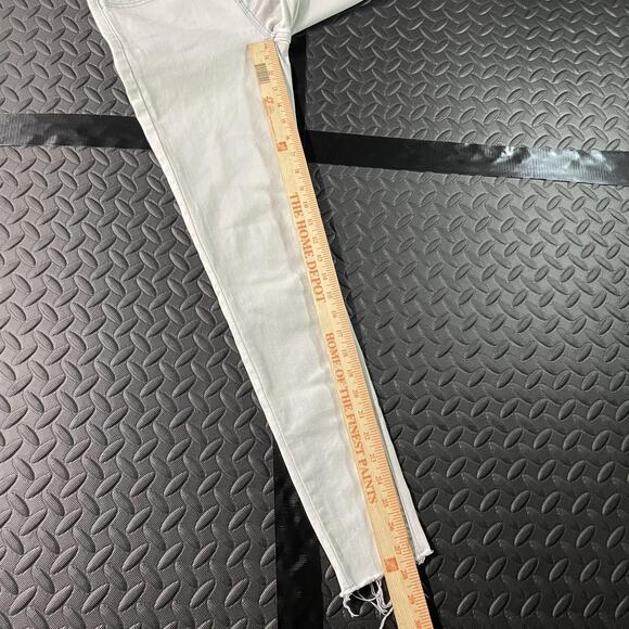 Levi's Jeans Womens 26 Light Gray 710 Super Skinny Raw Fringe Hem Stretch Denim - Picture 5 of 9